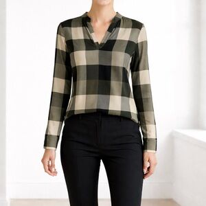 Dokotoo‎ Plaid Long Sleeve V-Neck Blouse | Work to Weekend Style